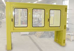 Erikoissuojalaitteistoihin kuuluvat mittatilaustyönä käyttäjän tarpeiden mukaan valmistetut karusell...