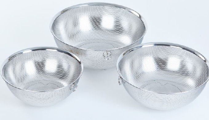 We manufacture stainless steel micro-perforated trays in different sizes for fruit and vegetables. T...