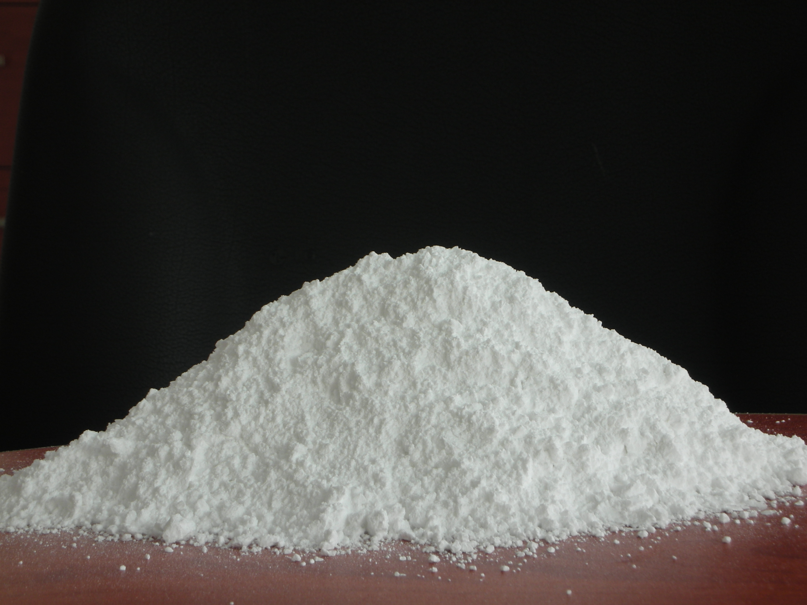 FIPOLDER is a high density polyethylene(HDPE) polymer in fine particle powder form. Unlike waxes, th...