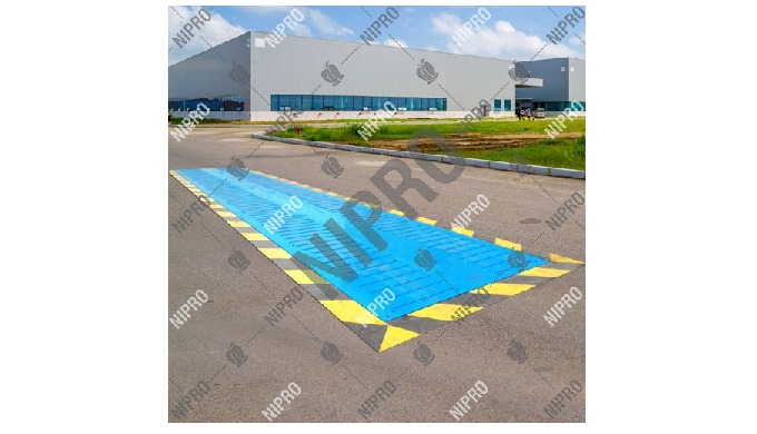Brand: Nipro Size: 18 x 3m Voltage: AC 230 V Frequency: 50 Hz Min. Load Capacity: 10 Ton Max. Load C...