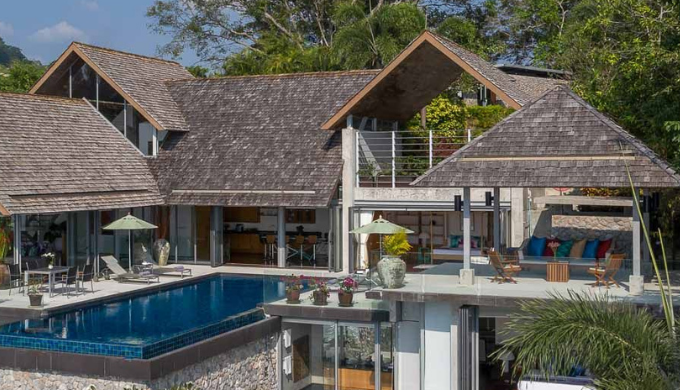 Condos, villas and houses for sale in all areas of Phuket. Thailand. From investment condos to luxur...