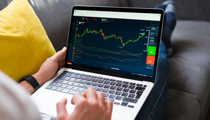 Risk Warning: Before starting the work on a trading platform, check the bro...