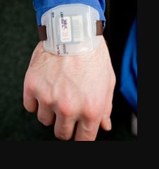 Dosimétrie externe : corps entier (RPL), extrémités (TLD) et neutrons (CR39)