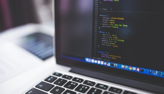 Les solutions de gestion de données modernes se distinguent par leur capacité à combiner la puissanc...