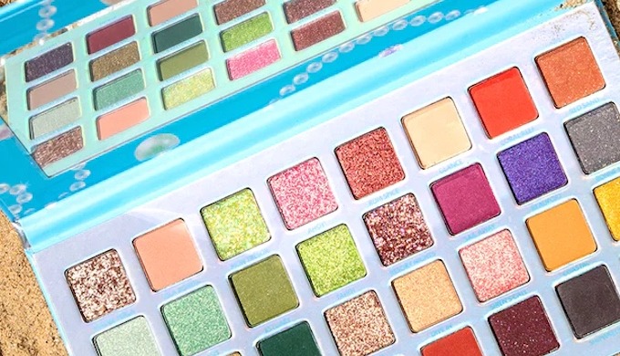Plusieurs palettes de maquillage complètes sur le site qui proposent un large choix de couleurs et d...