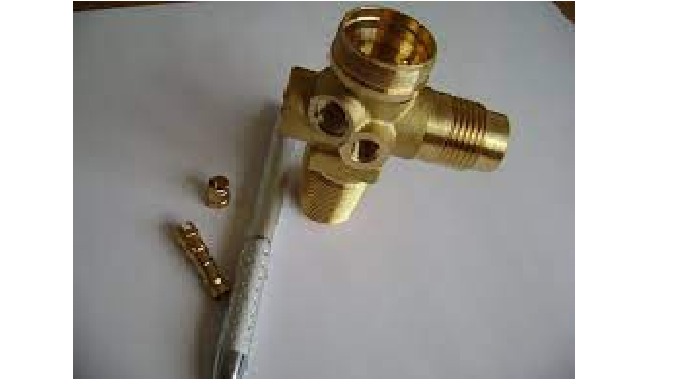 Pneumatické rozváděče -  odhrotování