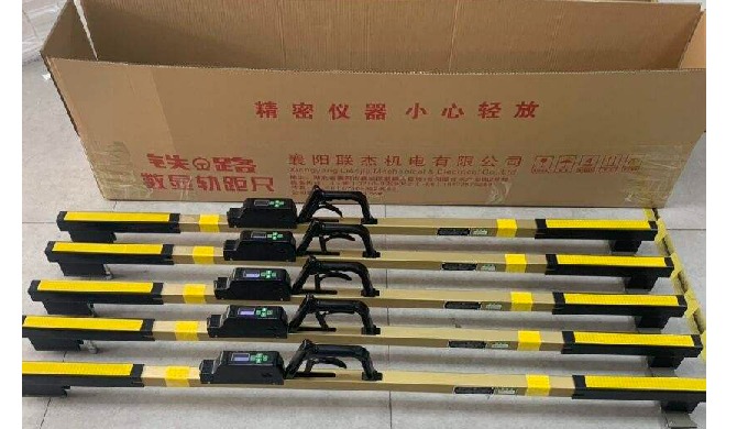 Digital Track Gauge Digital switch Track Gauge can directly read the measurement values of railway t...