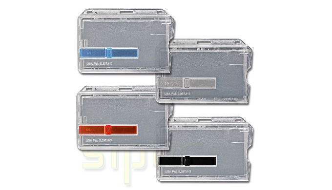 Kartenhalter aus transparent-mattem Polycarbonat, mit Langloch, zwei Rundlöchern und Ausschieber. Ho...