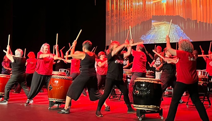 En las clases regulares de Taiko te enseñaremos ritmos básicos y técnica pura para tocar de manera e...