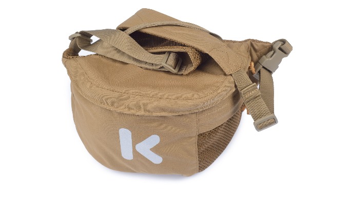 This is a shoulder bag for digital mirrorless cameras, such as Hasselblad X1d or Sony A7. Made from ...