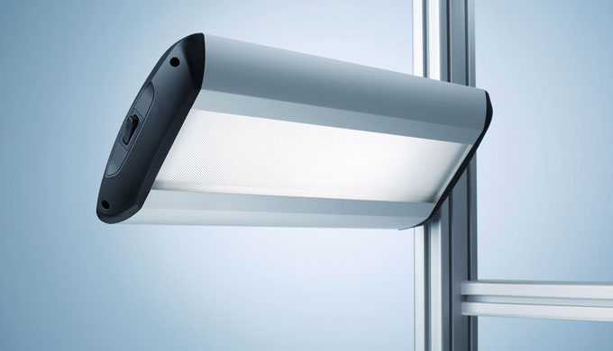 TAMETO – questo apparecchio collegato lateralmente può generare a scelta un'illuminazione completame...