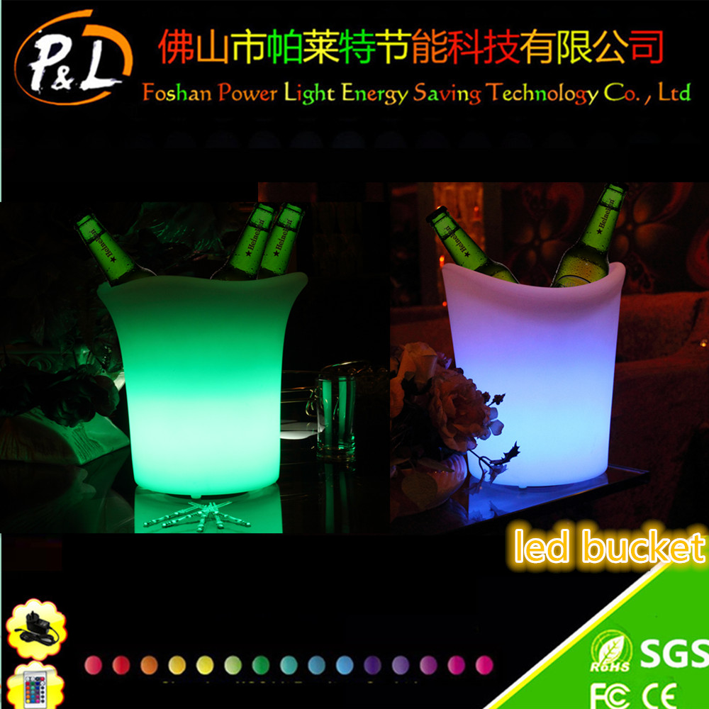 Product description 1. Material: PE plastic 2. Product size: D29*H28 cm 3. LED/Color: SMD5050/Multi ...