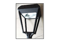 Luminaria de jardín fabricada en chapa de aluminio. Con reflector de aluminio de calidad. Sin crista...