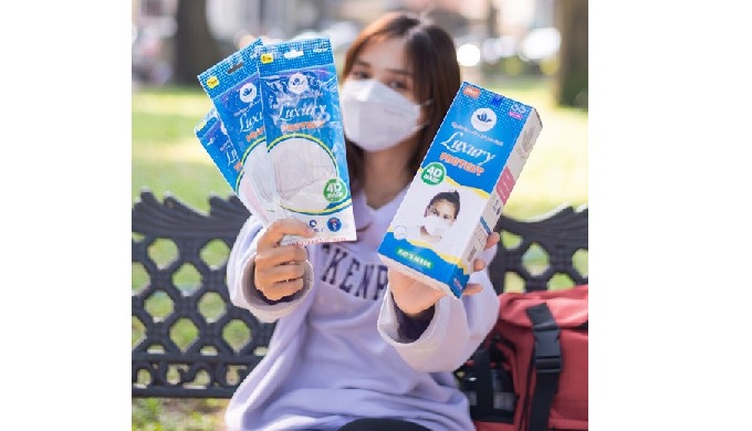 Product Description Product Name: Disposable Luxury Kid Protect Mask Material: Non-woven Fabrics, Me...