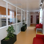 La cloison amovible est une solution économique pour moduler l'espace intérieur de votre habitation....