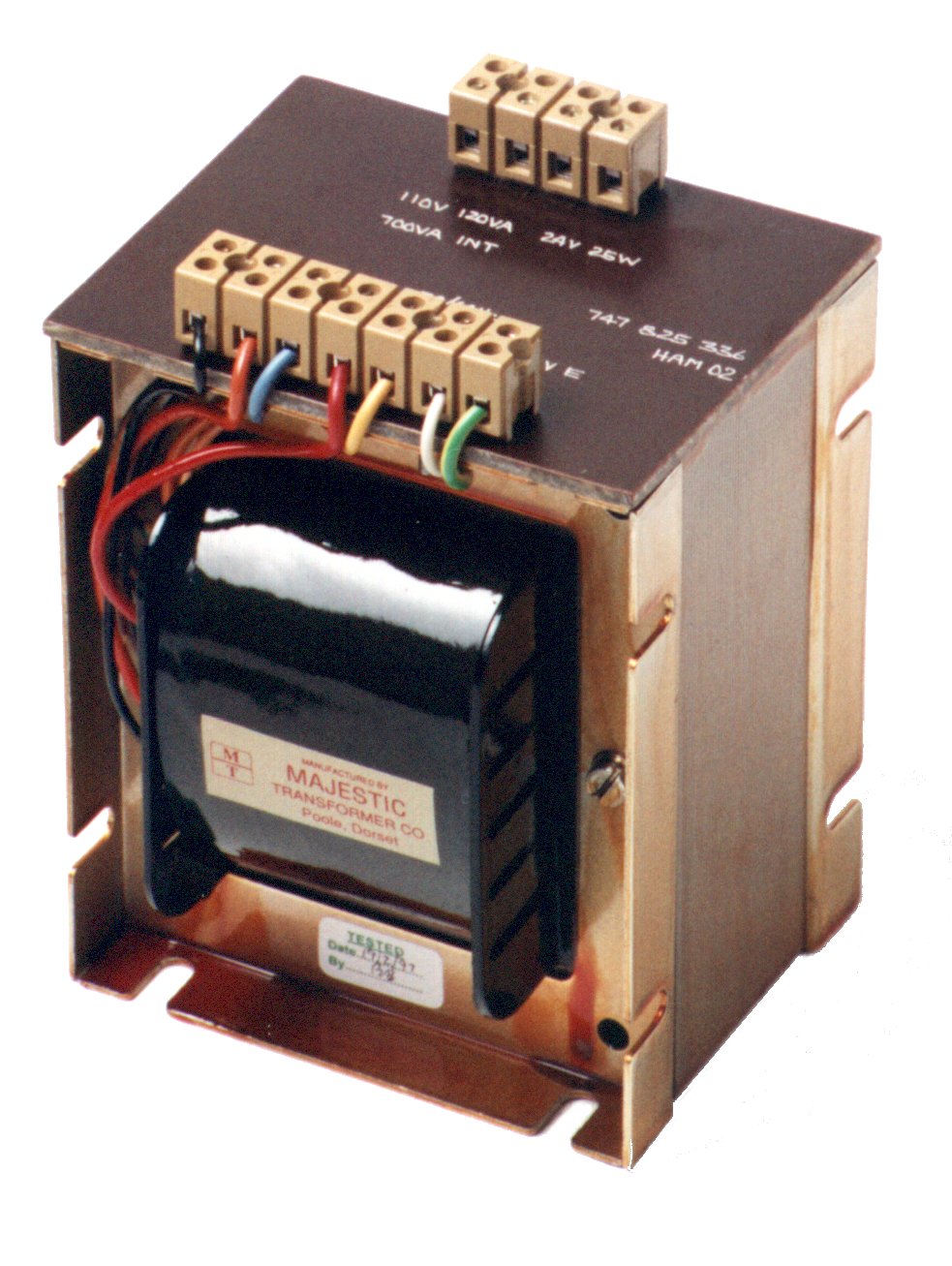 We can manufacture a wide range of single phase control panel transformers up to 32kVA rating.