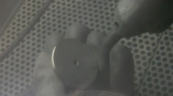 För att få riktigt fina ytor på våra produkter använder vi oss av microblästring (stavas ibland mikr...