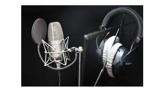 Das Tonstudio QuinxRecords wurde 2015 in Aachen gegründet und bietet seitdem erstklassigen Full-Serv...