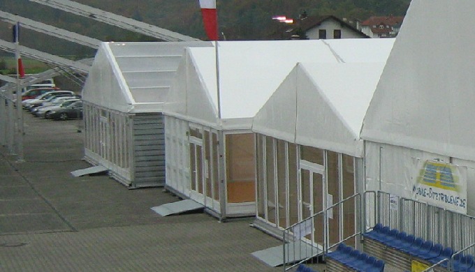 Unsere isolierte Hallen sind eine hochwertige Lösung und bietet Schutz für empfindliche Güter. Durch...