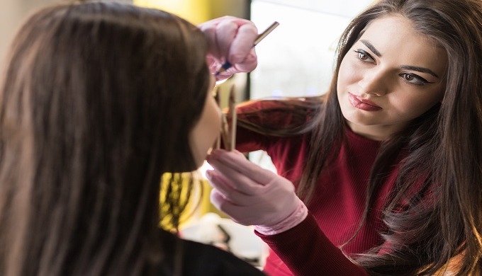 Gargi Chakraborty is among the top bridal make-up artist in Kolkata with the foremost experience wit...