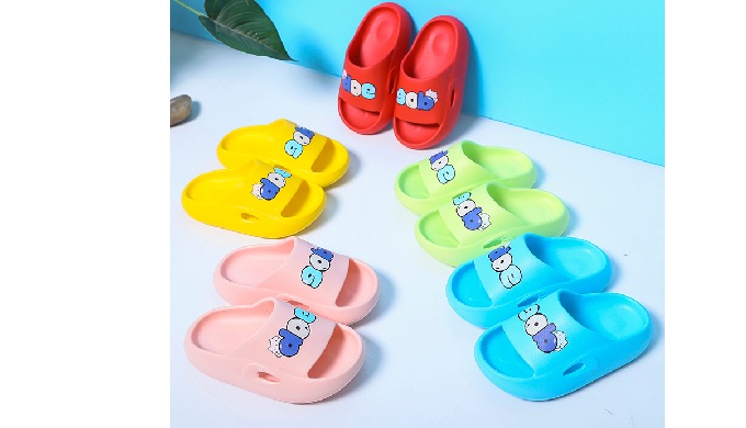 Children’s slippers are super light,beautiful and good quality. Materials:EVA Shoe size:140mm~190mm ...