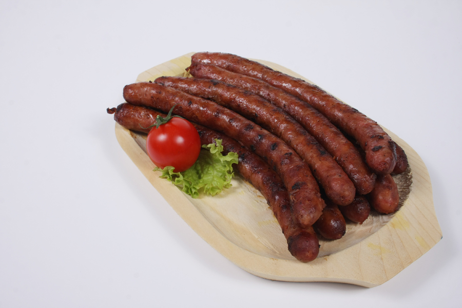 Tradițional, învelișul era făcut din intestinul unor animale, deși în zilele noastre acesta este des...