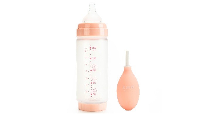 The proper temperature of the formula during feeding is 38 degrees. The layer of air inside the sili...