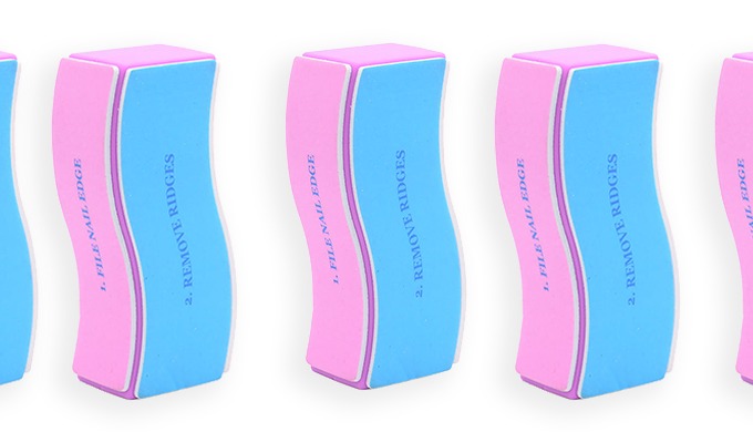 Smooth out ridges and shape your nails with this easy-to-hold curved buffer. The ergonomic design fi...