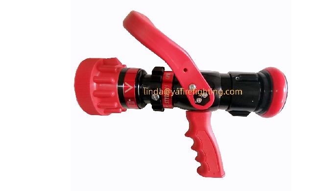 red bumper and handle fire hose nozzle with 1.5 inch Nh thread and machino female adapter is mainly ...