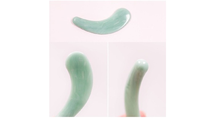 Cosmetics spatula was developed to prevent contamination of cosmetics, and our product was developed...
