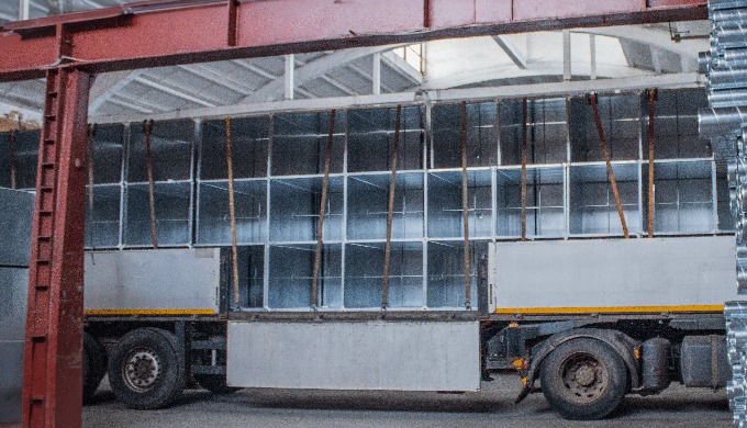 The rectangular duct is made of galvanized sheet metal, stainless steel or aluminum-galvanized with ...