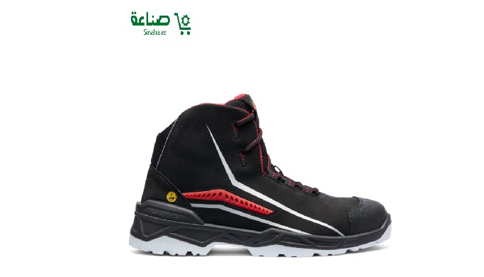 Airflow System Size Range: 38 – 48 EUR Colour : Black Upper Material: Nubuck Leather Lining Material...
