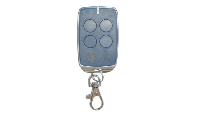 LA 2MP DISTRIBUTION vous offre sa Télécommande 4 en 1 la EM228-MP qui vous simplifie la vie en vous ...