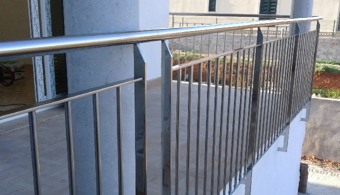 Somos fabricantes de barandillas en acero inoxidable, realizamos varios modelos de barandillas, bara...
