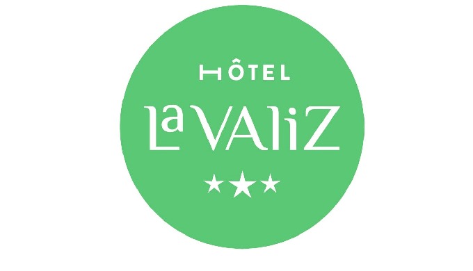 Idéalement situé face à la gare Lille Flandres, l’hôtel La Valiz est une invitation à l’évasion dans...