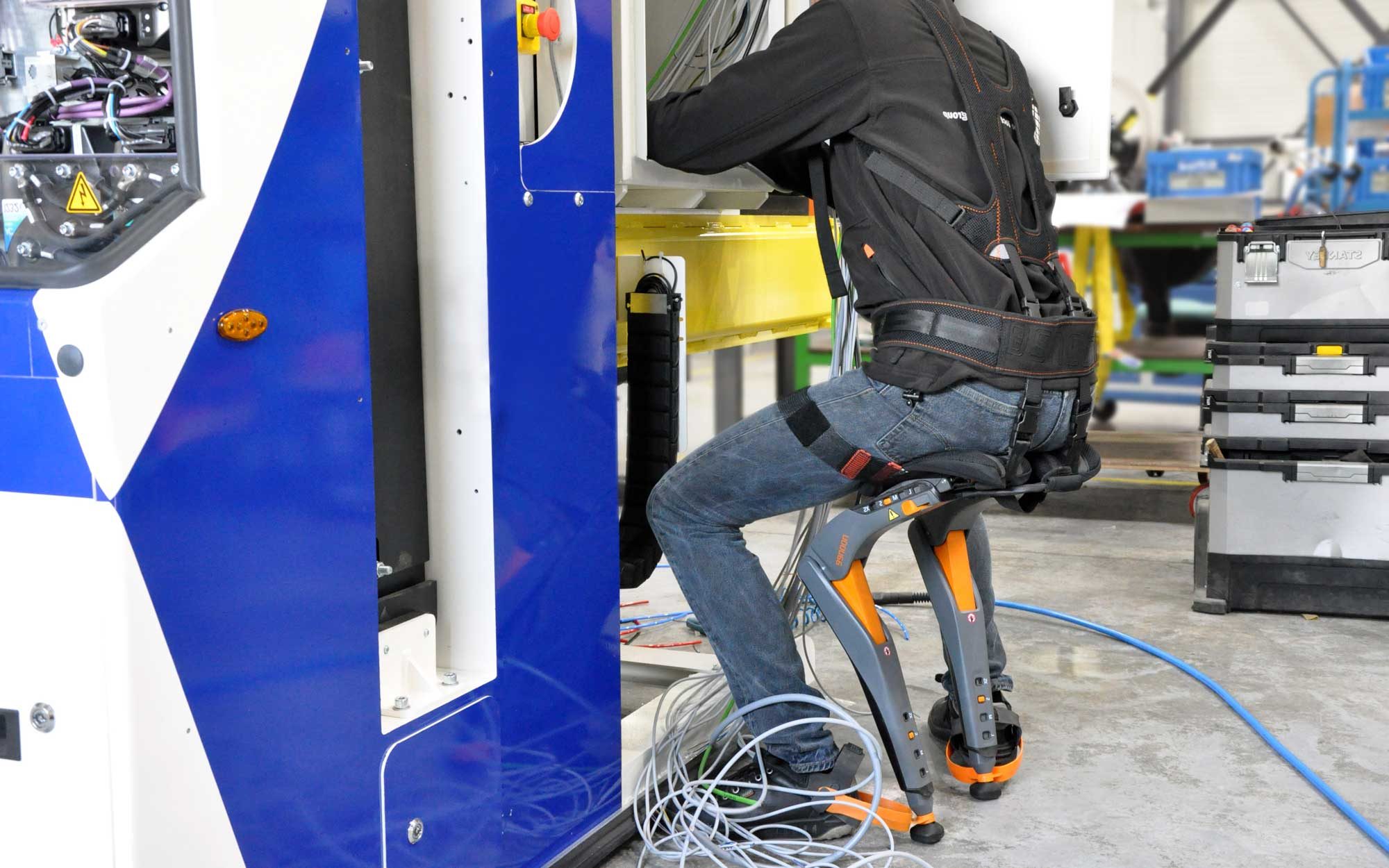 IP 14 – Chaise exosquelette pour posture assis/debout - GOBIO