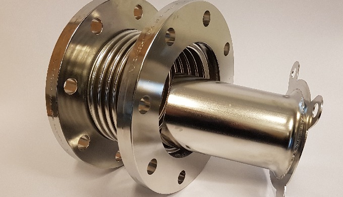 Tcomp producerer Stål kompensatorer fra DN 25 - DN 5000 i 1.4404, SMO254 eller efter behov. Flanger ...