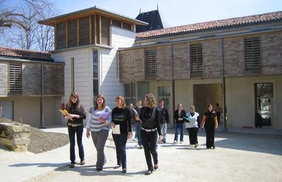Vous êtes à la recherche d'un établissement de formation supérieur par alternance ? MFR des Charente...
