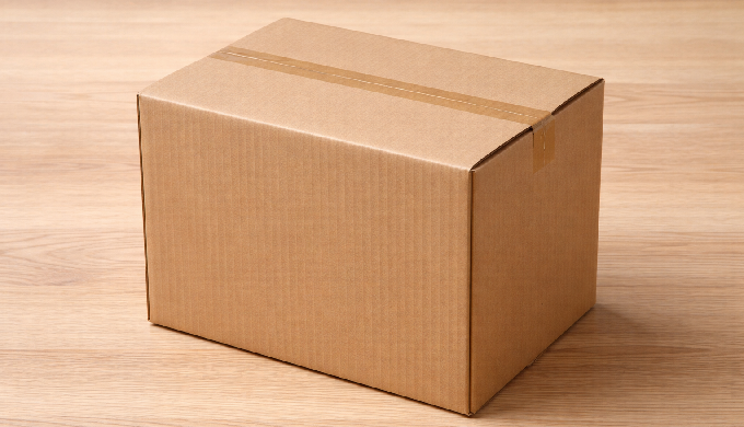 Une caisse en carton ondulée
