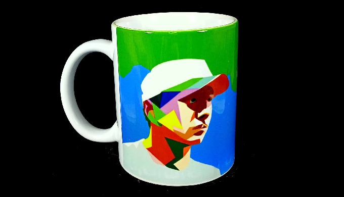 Medidas: 8ø (ancho) x 9,5 cm (alto) Taza de cerámica. Capacidad: 325 ml. Impresión total hasta el bo...
