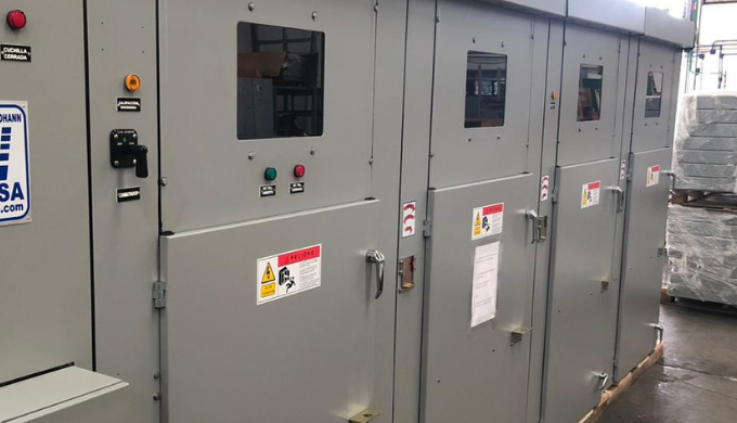 Las Subestaciones compactas tienen aplicación en redes de distribución de media tensión de 4.16 kV h...