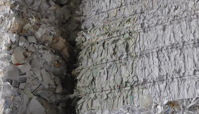papel triturado