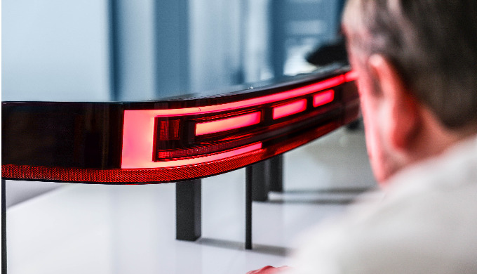 Unsere Dienstleistungen im Bereich Automotive Lighting decken alle Aspekte moderner Fahrzeugbeleucht...