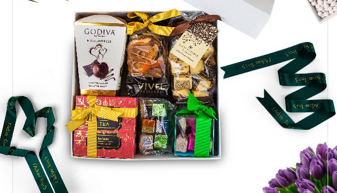 Searching for online gift delivery in Dubai? Tinas is the best online gift shop in Dubai with premiu...