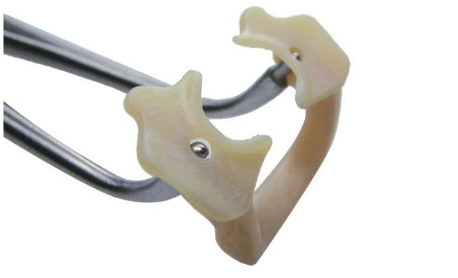 Clema universala pt adaptarea digii pe molari, fabricata din polimer radioopac de inalta performanta...