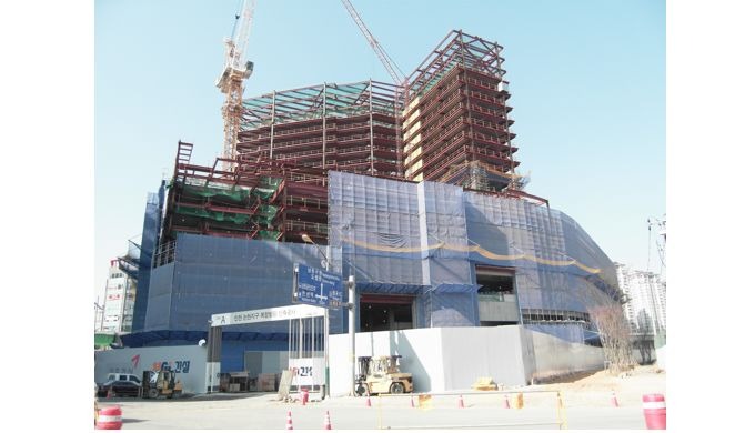 System Scaffolding consists of galvanized steel pie and modular components that are assembled togeth...