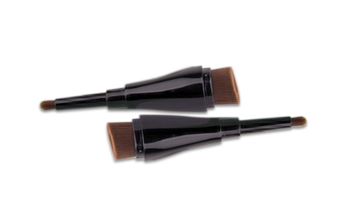This dual-tip brush combines a large and a fine tip in one, allowing precise application from broad ...