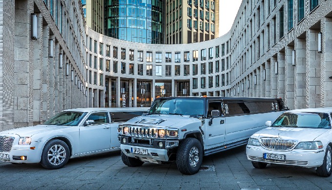 Die Firma Celebrity Limousine Service 24, ansässig in Langen bei Frankfurt am Main, ist Ihr professi...