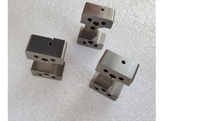 precision machined parts according to client's drawings