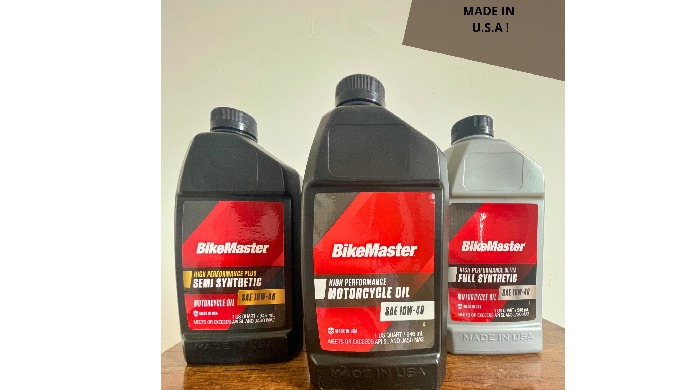 Découvrez la gamme BikeMaster Motorcycle Oil SEA 10W40 : la solution ultime pour prendre soin de vot...